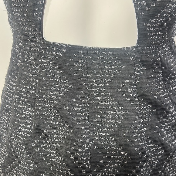 FOREVER 21 BLACK MINI DRESS CRISSCROSS BACK SIDE ZIPPER SILVER SHINY THREADS XS - Picture 5 of 6